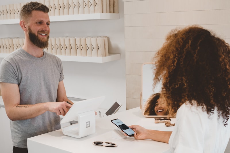 Credit Card Mistakes That Are Costing You Hundreds Every Year