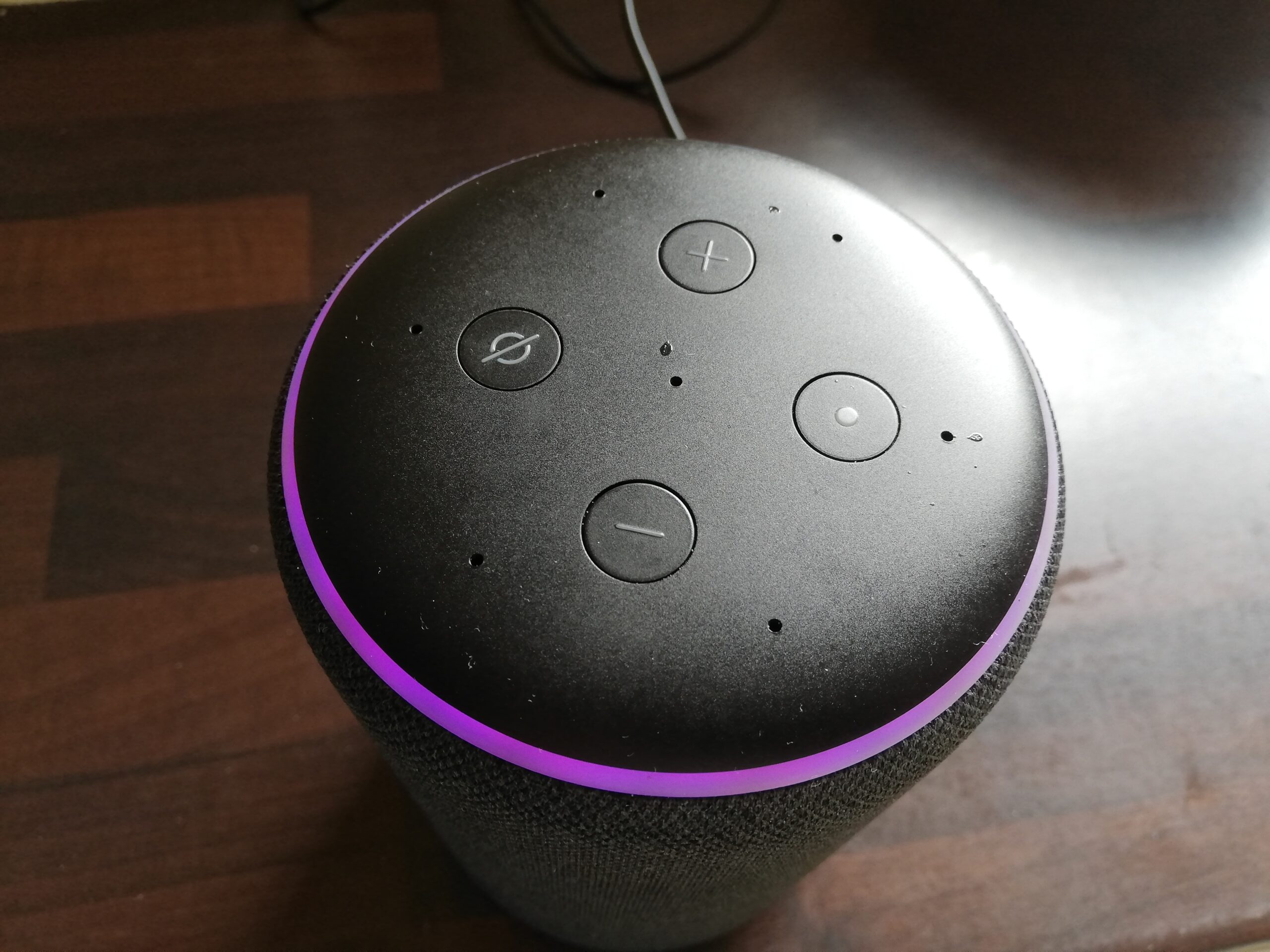 Amazon Echo (5th Gen) Review: Alexa’s Best Smart Speaker Yet