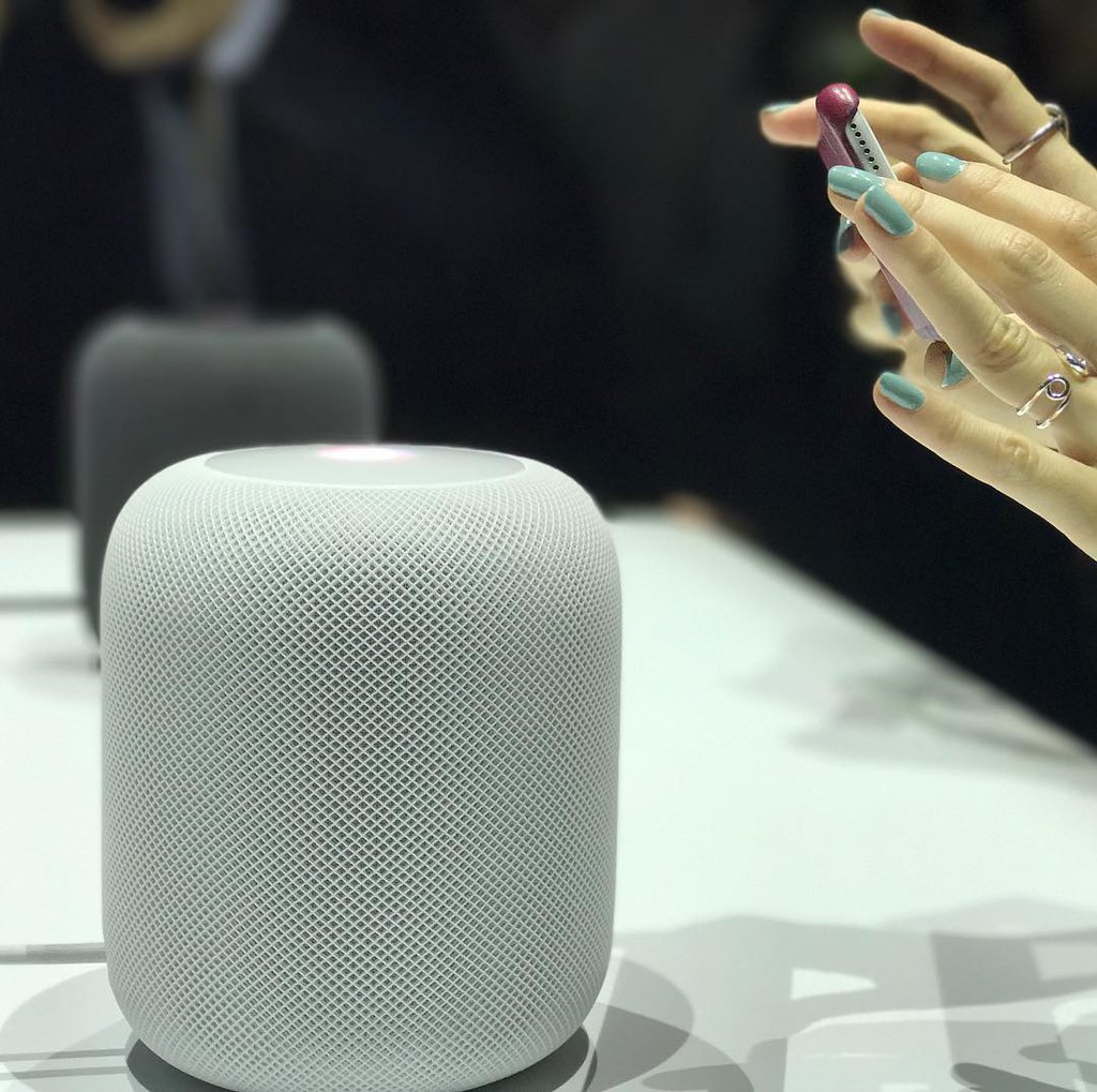Apple HomePod (3rd Gen): Premium Sound Meets Siri Intelligen